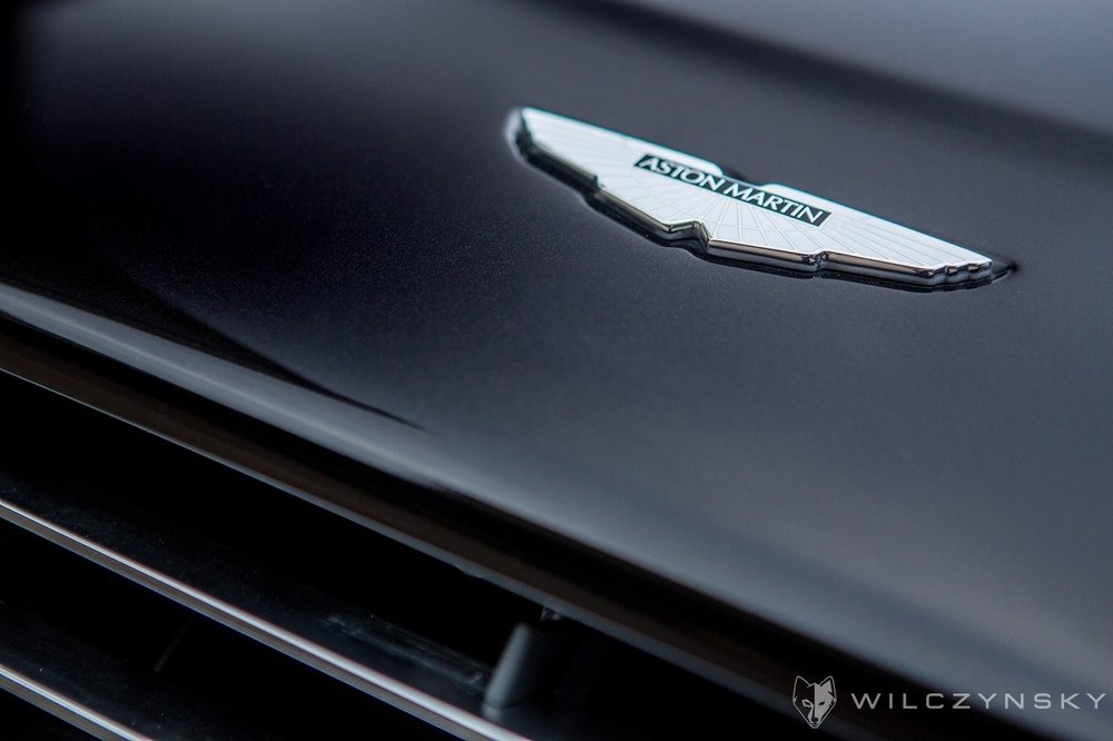 ASTON MARTIN VANTAGE V12